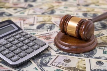 4 Fundamental IRS Rules On How Lawsuit Settlements Are Taxed