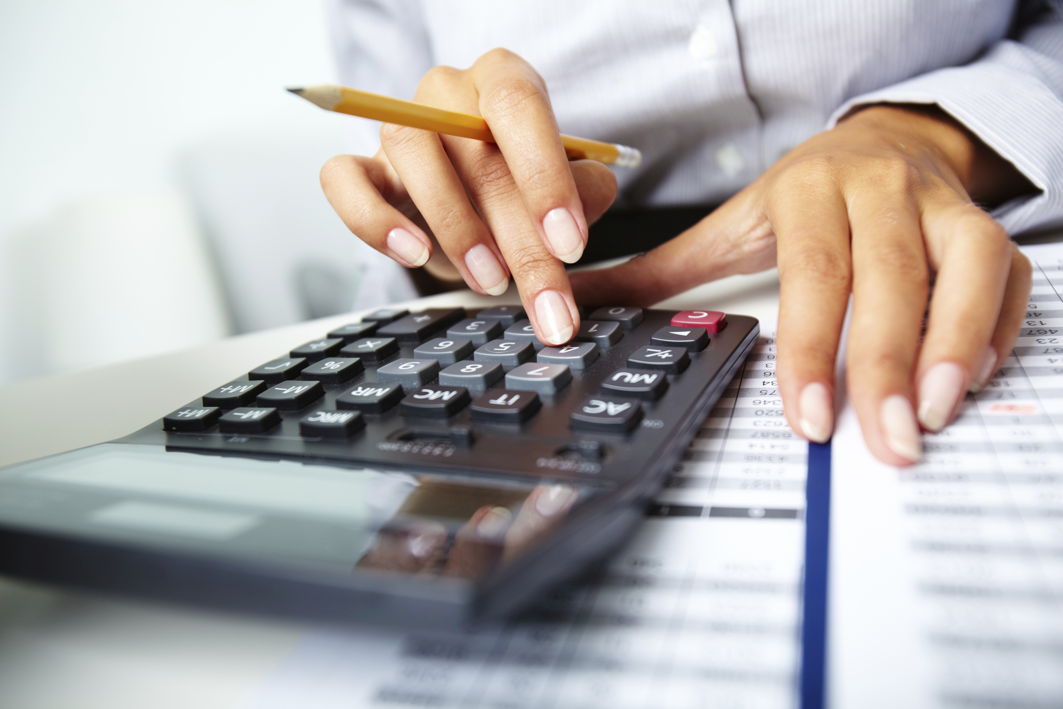 Why You Should Choose  a Payroll Service